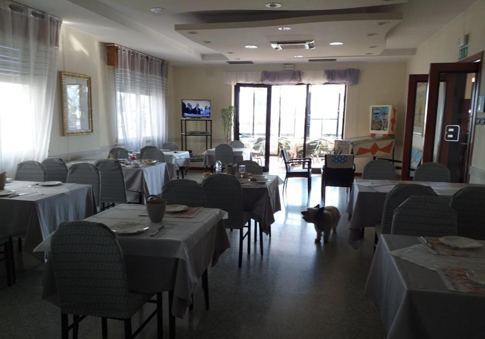 Hotel Bonaria Ρίμινι Εξωτερικό φωτογραφία