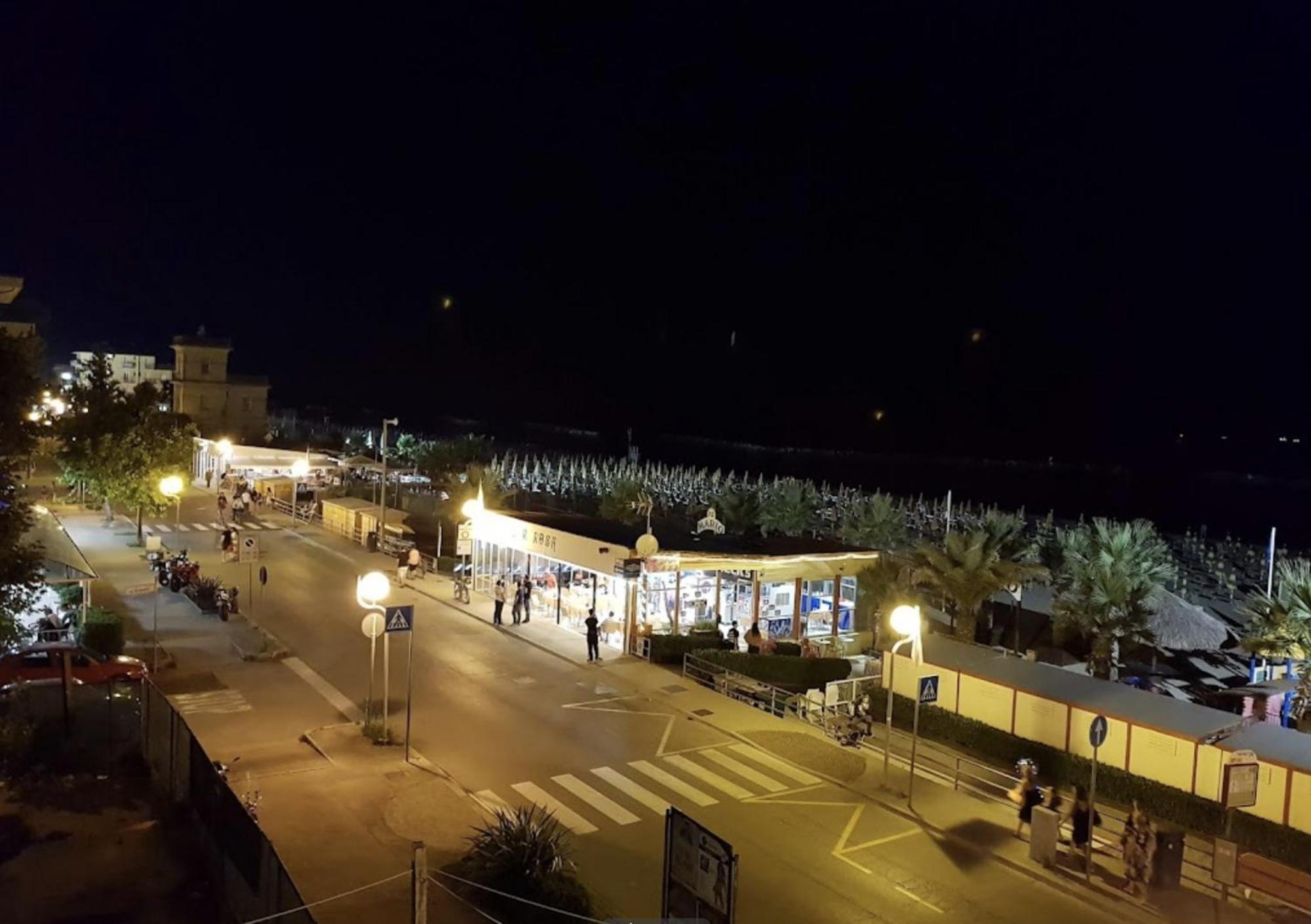 Hotel Bonaria Ρίμινι Εξωτερικό φωτογραφία