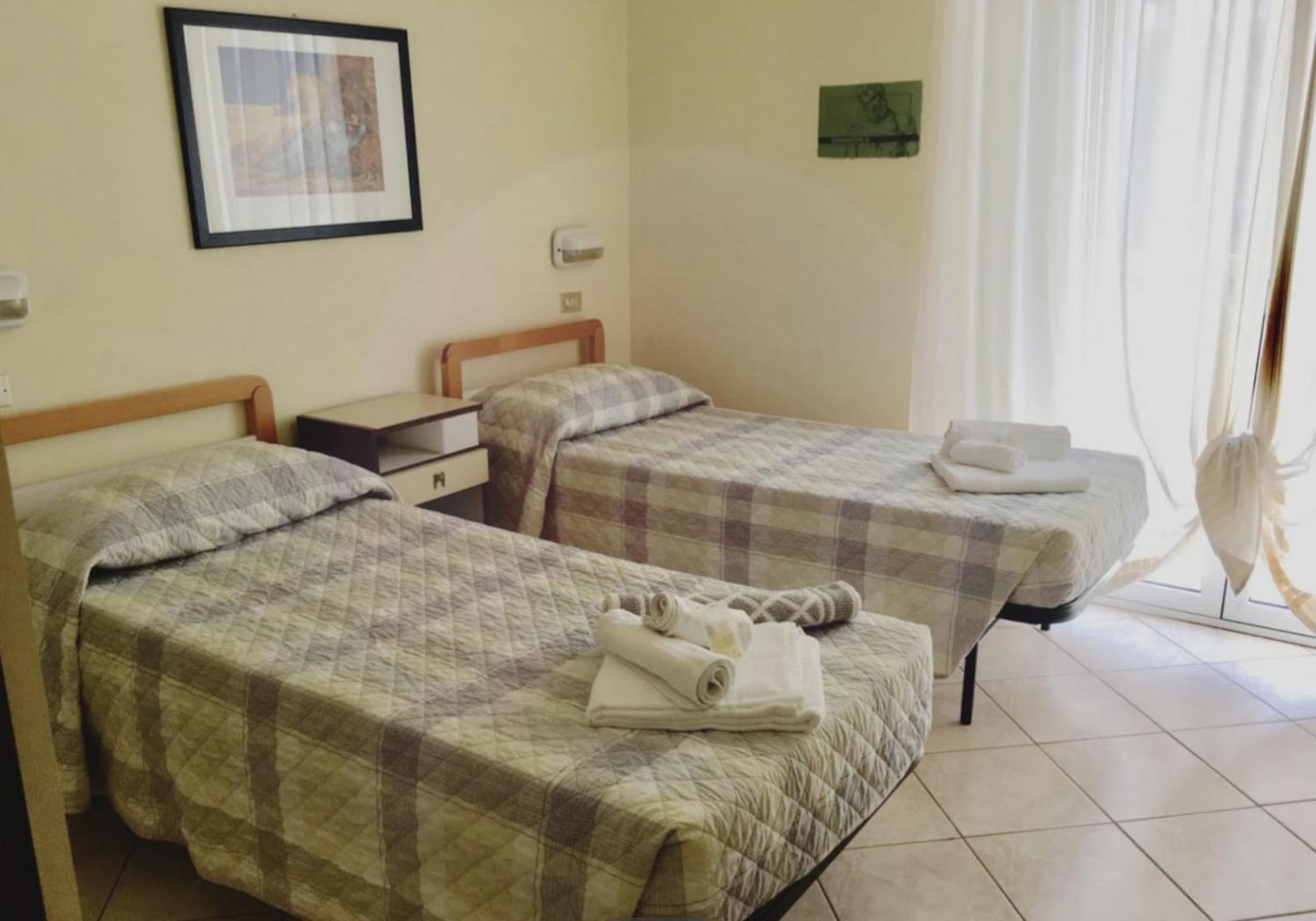 Hotel Bonaria Ρίμινι Εξωτερικό φωτογραφία