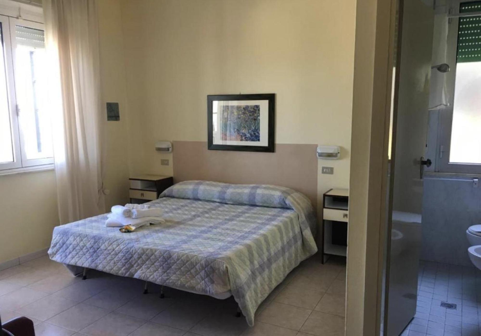 Hotel Bonaria Ρίμινι Εξωτερικό φωτογραφία