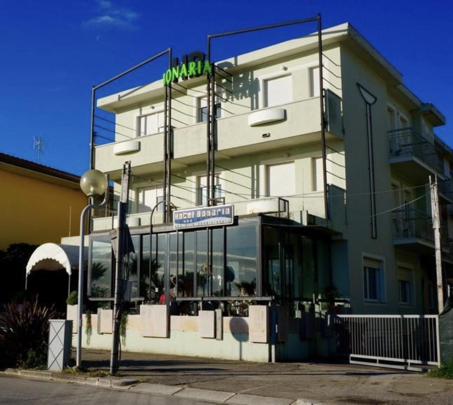 Hotel Bonaria Ρίμινι Εξωτερικό φωτογραφία