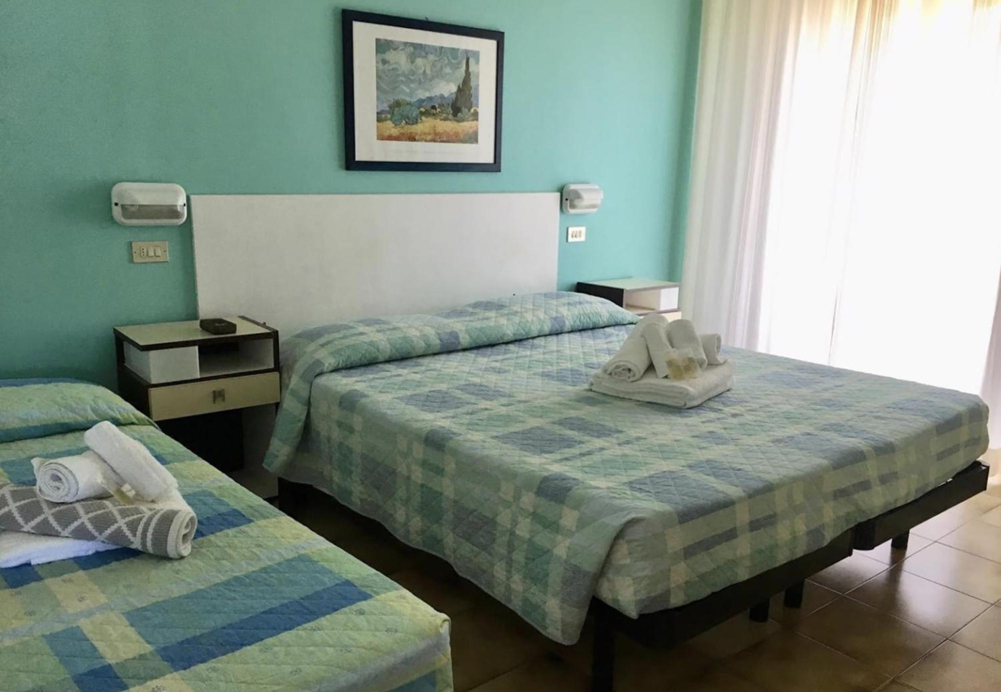Hotel Bonaria Ρίμινι Εξωτερικό φωτογραφία